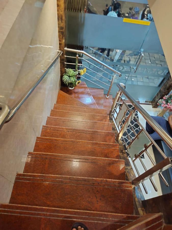 Hotel Golden Galaxy Bombay Exterior foto