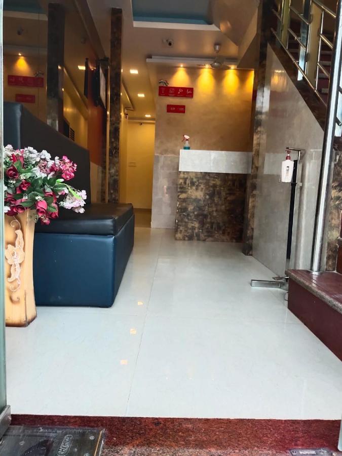 Hotel Golden Galaxy Bombay Exterior foto