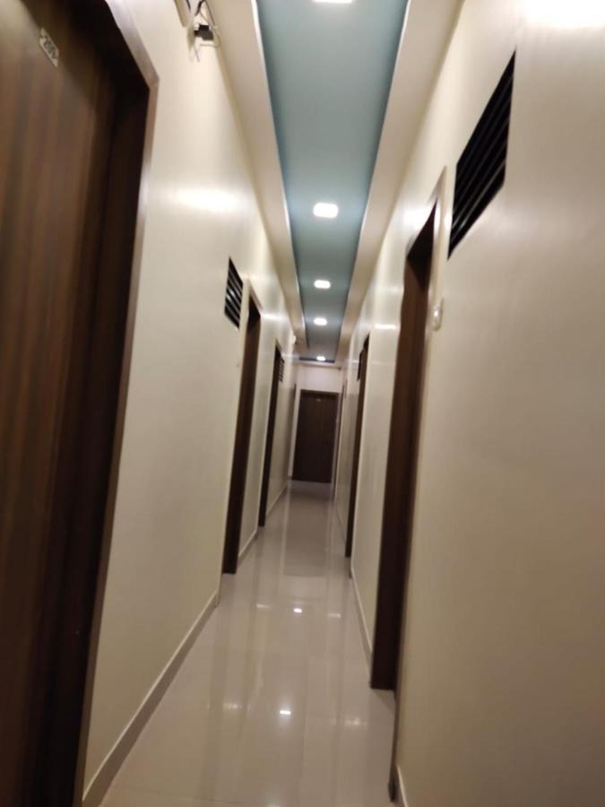 Hotel Golden Galaxy Bombay Exterior foto